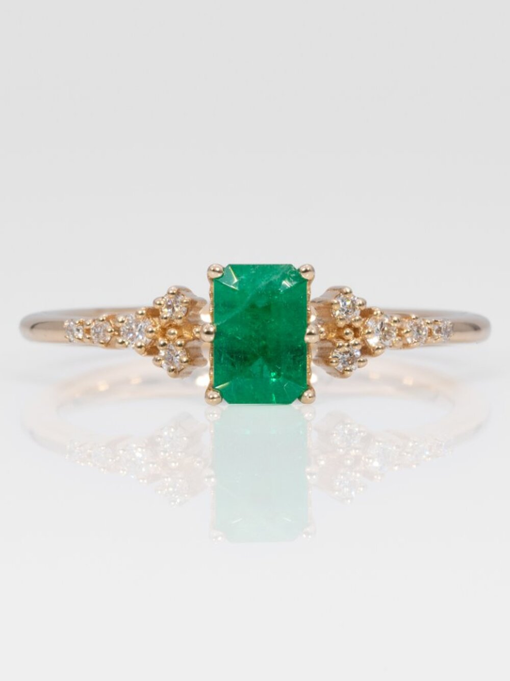 Natural Colombian Emerald and Diamond Accents Ring in Solid 14K Yellow Gold